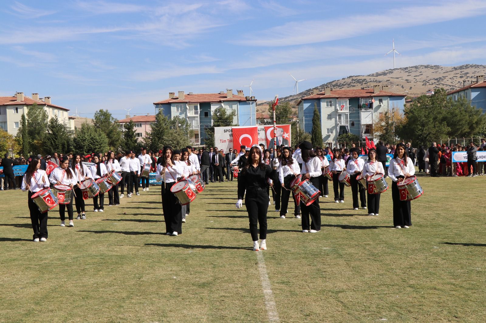 29 Ekim Cumhuriyet Bayramı, ilçemizde coşkulu ve anlamlı etkinliklerle kutlandı. 