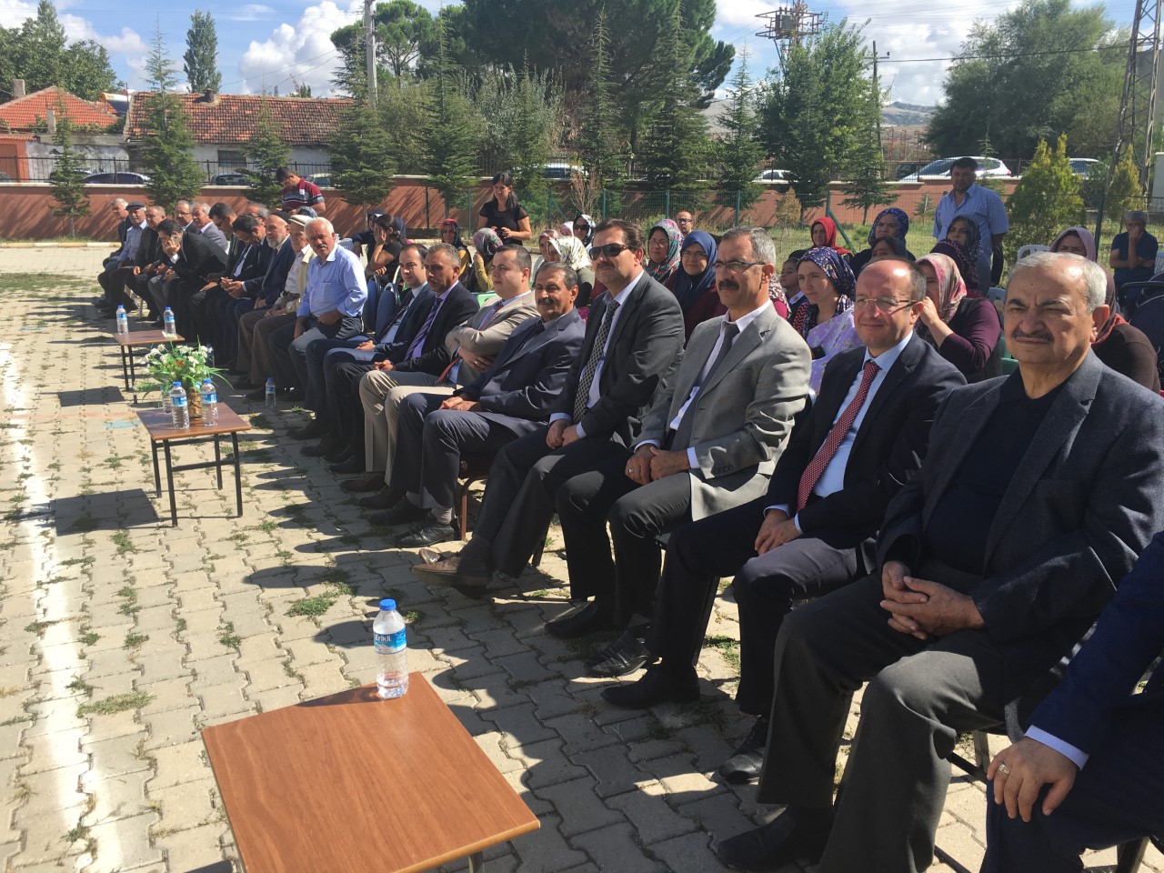 Dinar'da İlköğretim Haftası Coşkuyla Kutlandı.