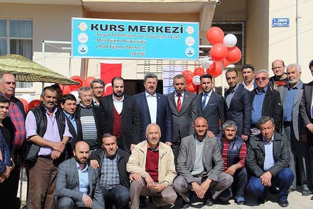Dinar'da Milletvekili özkaya