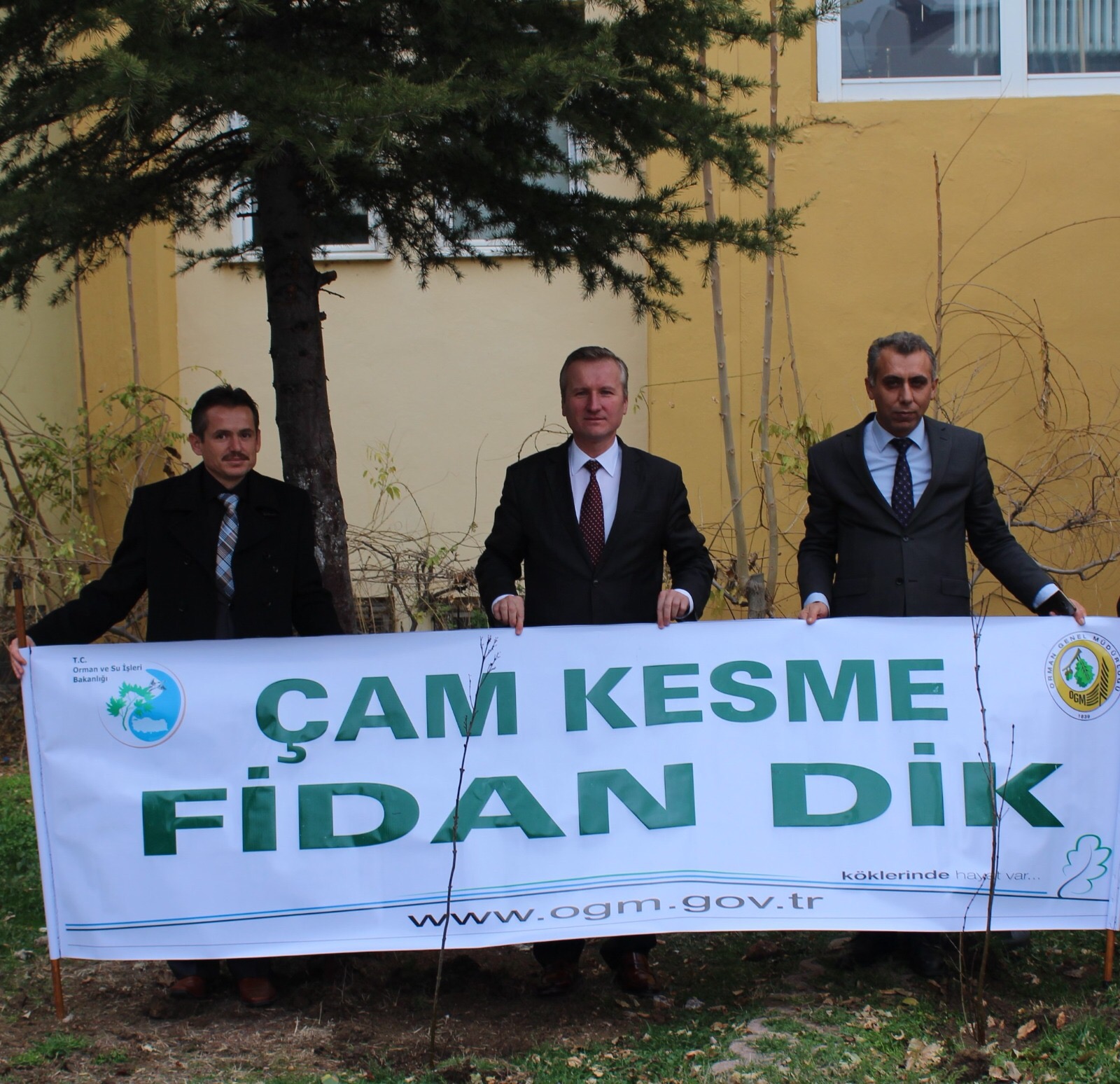 Dinar 2018 Yılına çam Keserek Değil Fidan Dikerek Giriyor