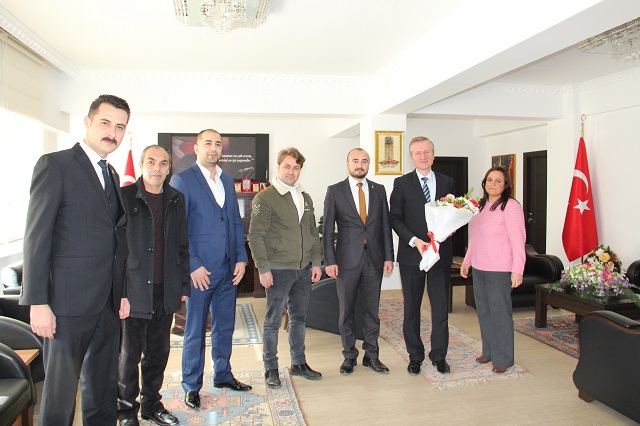 Başkan Bekle Ve Yönetim Kurulu Kaymakam şahin'i Ziyarette Bulundu