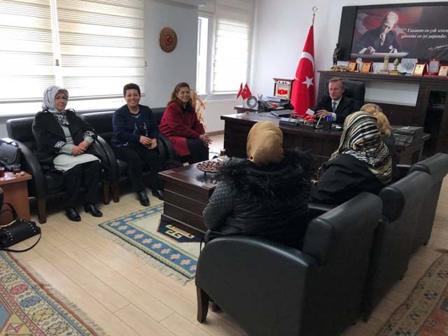Ak Parti Dinar Kadın Kollarından Kaymakam şahin’e Ziyaret