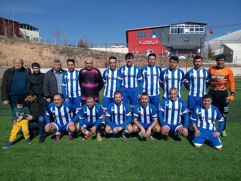 Dinar Master Futbol Takımı Uşak’ta