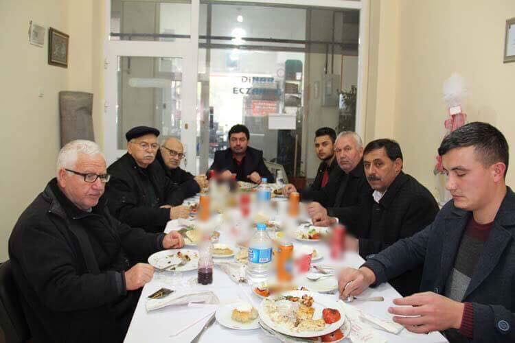 Mustafa çimen Dilek Sigorta İş Yerinde Gazetecilere Yemek İkramında Bulundu