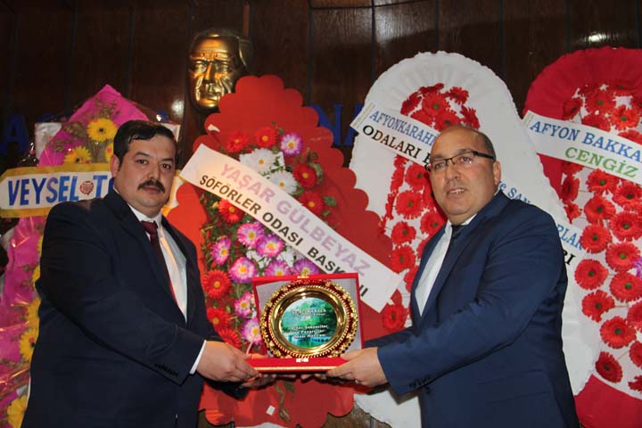 Dinar Sebzeciler Ve Pazarcılar Odasının Başkanı Mustafa Gökçe Seçildi.