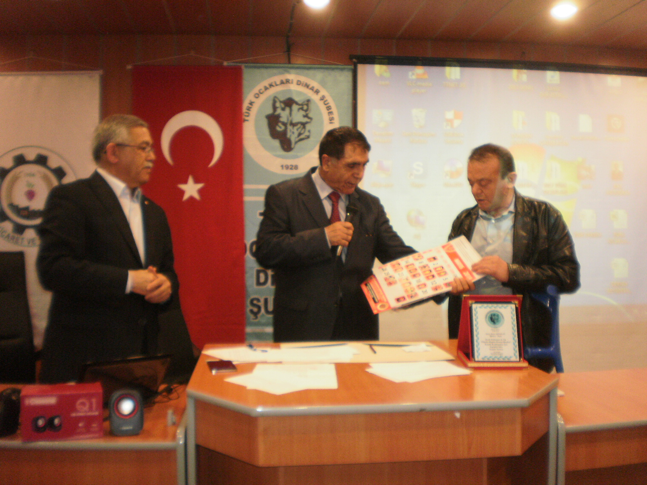 Türk Ocakları Dinar şubesi “dünden Bugüne Ermeni Mezalimi” Konulu Konferansla Hocalı şehitlerini Andı