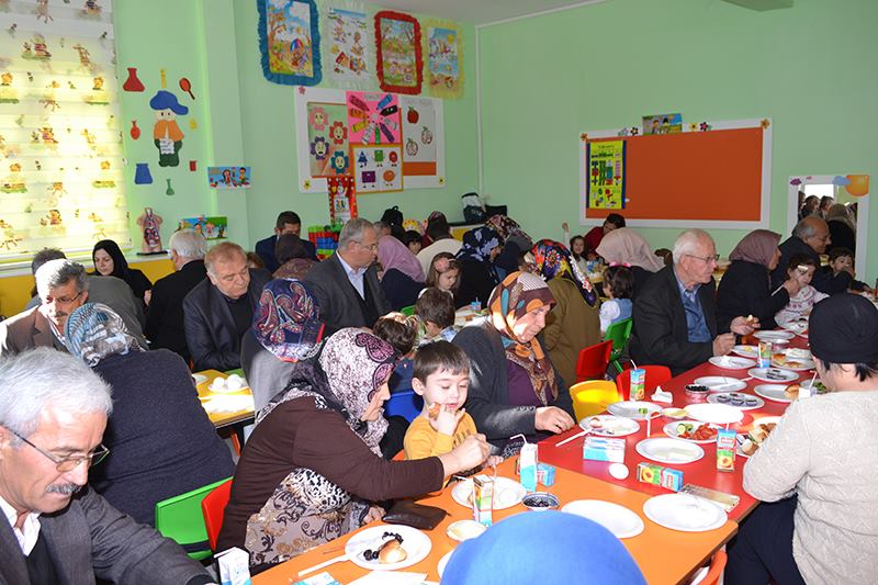 Yaşlanmak Değil Yaş Almaktır Hayat