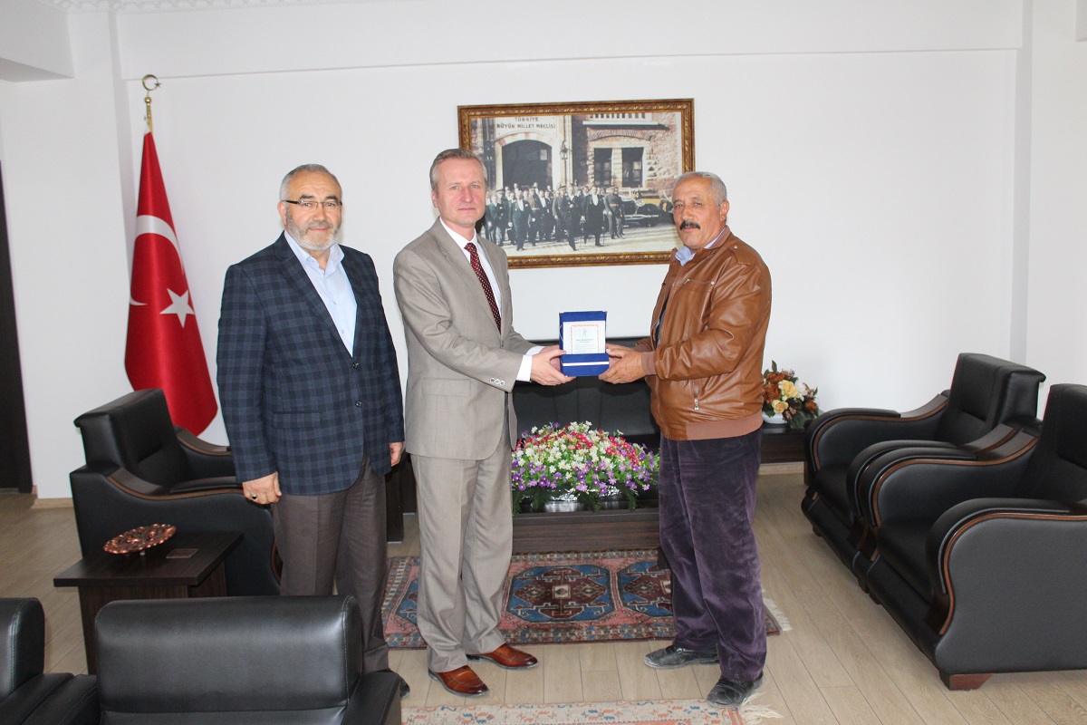 Afşar Köyünden Kaymakama Teşekkür Ziyaret