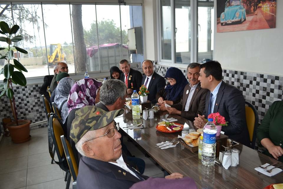 şehit Aileleri Ve Gazilerimiz Onuruna Yemek Programı Düzenlendi