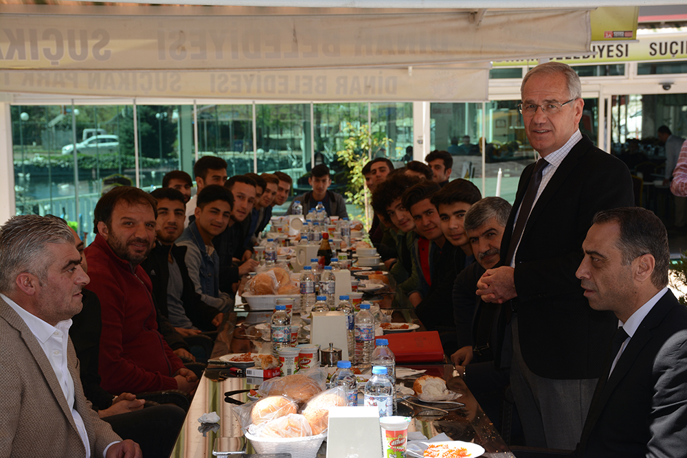 Başkan Acar Dinar Spor İle Bir Araya Geldi