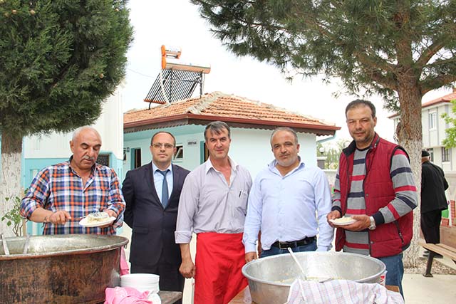 Mevlana Camii Cemaati Yağmur Duası Yaptı