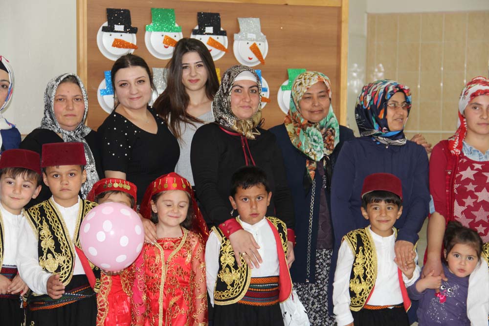 Dinar Cengiz Topel İlkokulunda Feride Uçman’ın Başarısı Konuşuluyor