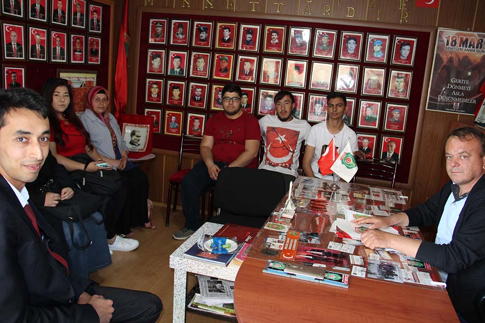 Kyk öğrencilerinden, Derneği Ziyaret