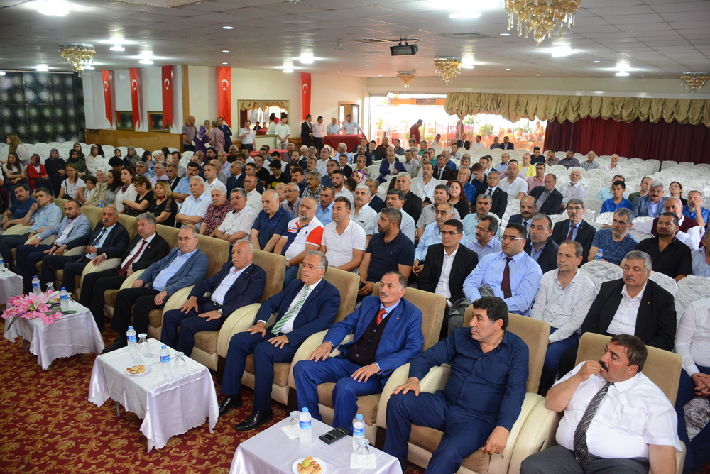 Dinar’da Resmi Bayramlaşma Töreni