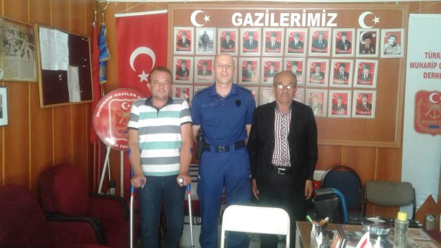 Komutan üsteğmen Ateş'ten Derneklere Veda Ziyareti