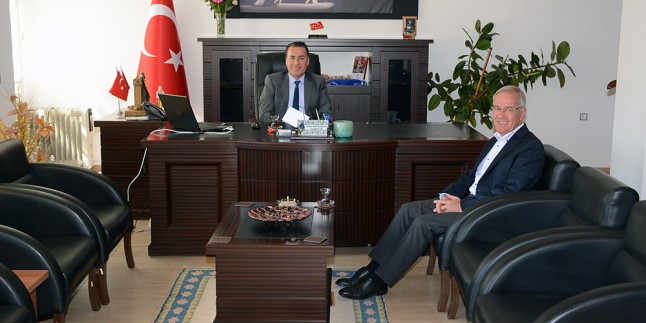 Başkan Acar Kaymakam Kapankaya’yı Ziyaret Etti