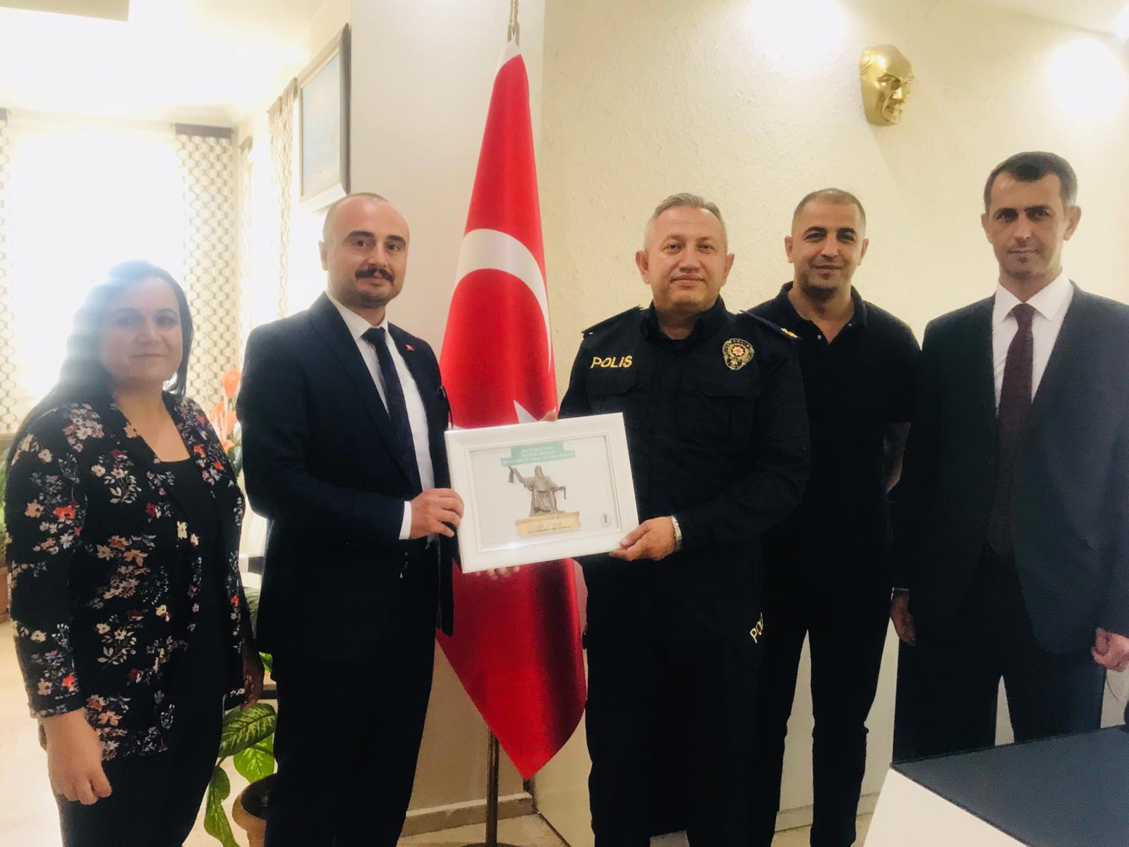 Başkan Bekle, Emniyet Müdürümüz Küpeli'yi Ziyaret Etti