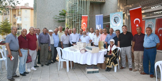 Türk Ocaklarından “kitap İmza Günü”