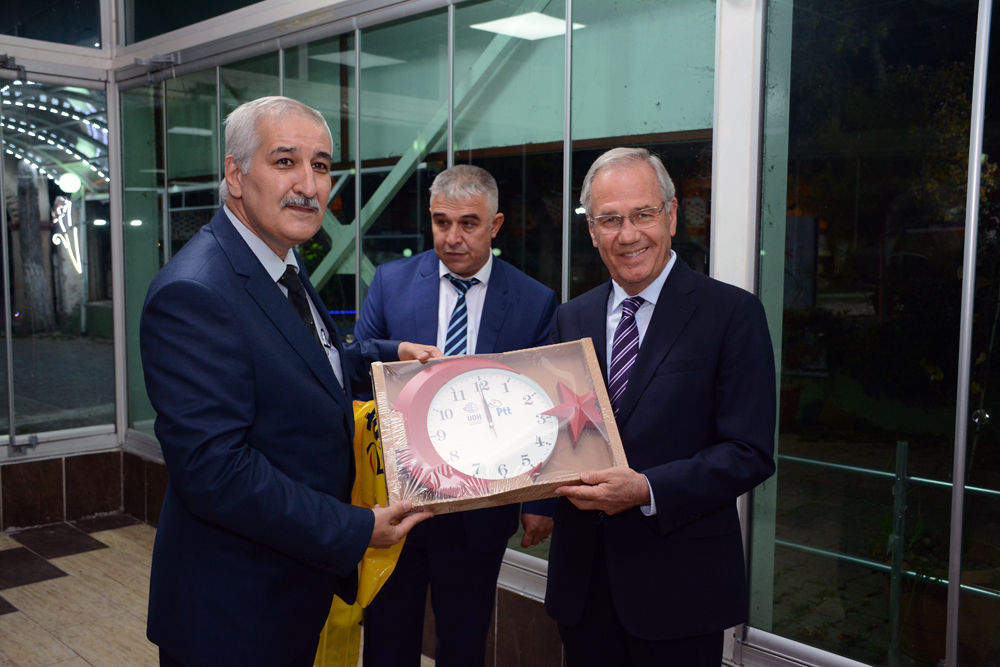 Başkan Acar Ptt’nin 178. Yılında Personelle Yemekte Buluştu