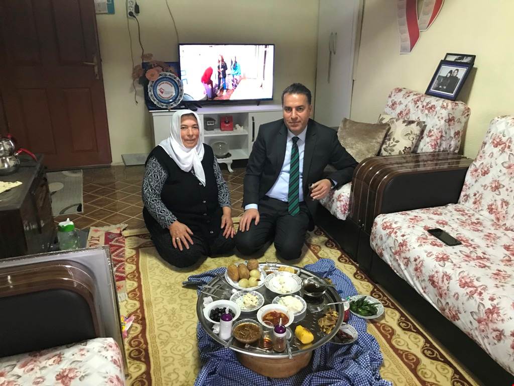 Kaymakam Selami Kapankaya şehit Ailelerini Ve Gazi Ailelerini Yalnız Bırakmıyor