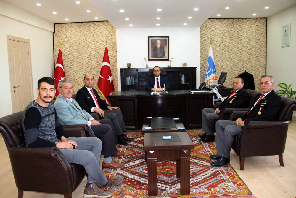 Evciler Kaymakamımız Yüksel'e Ziyaretler Devam Ediyor.