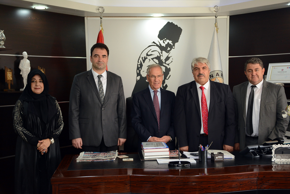 Afyonlu Gazetecilerden Belediye Başkanı Saffet Acar’a Nezaket Ziyareti