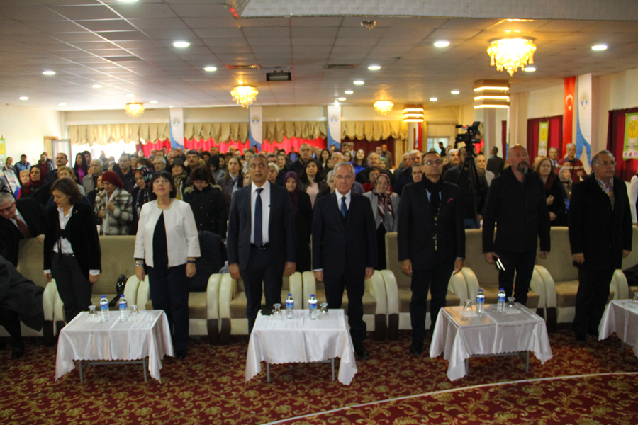 Dinar'da“alzheimer Hastalığı İle Yaşam” Konulu Konferans Verildi