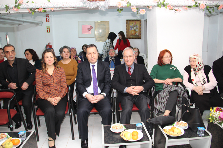 Kaymakam Kapankaya Ve Başkan Acar Yılbaşını Huzurevin'de Geçirdi