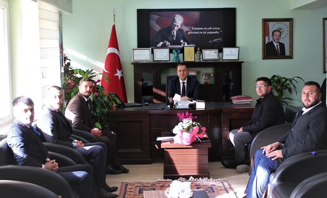 Dinar ülkü Ocakları İlçe Kaymakamımız Kapankaya'yı Ziyaret Etti