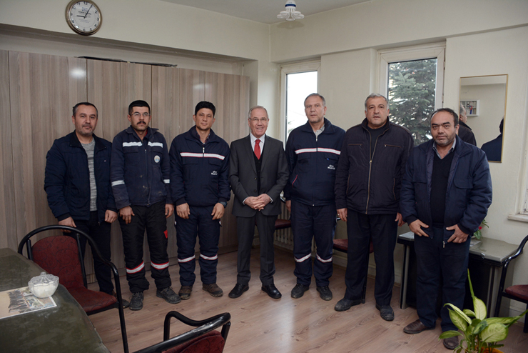 Başkan Acar Personelinin Yeni Yılını Kutladı