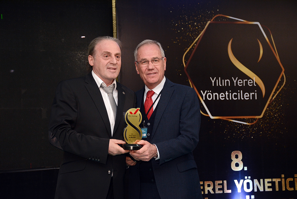 Başkan Saffet Acar’a Yılın Sağlıklı Yaşlanma ödülü