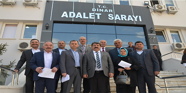Dinar Belediye Başkanlığını Kazanan Nihat Sarı Adliyeden Mazbata Aldı.