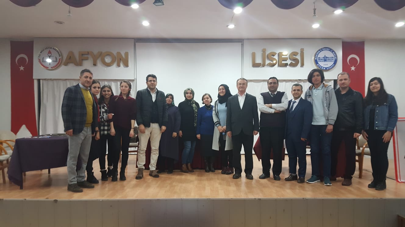 Münazara Liginde Yarı Finalde