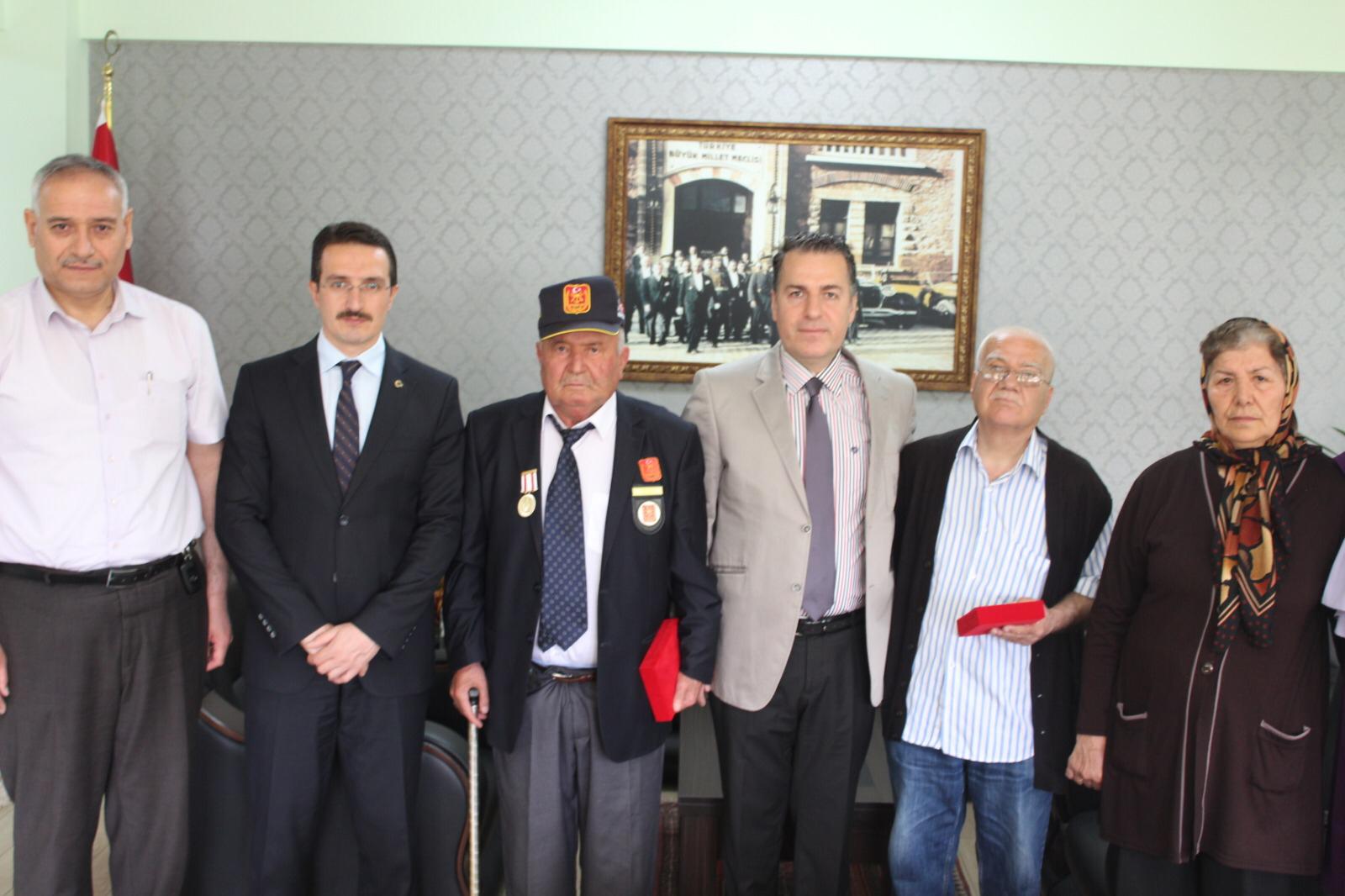 Kıbrıs Gazilerine Milli Mücadele Madalyası Verildi