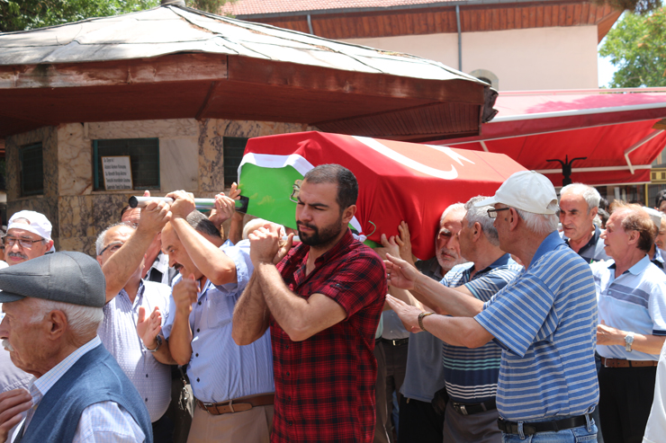 Erzincan'da Vefat Eden Yüzbaşı Derviş Mehmet Alaş Dinar'da Toprağa Verildi