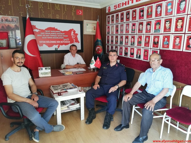 Başmakçı İlçe Jandarma Komutanı J.tğm.mutlu İnceden Dinar Temsilciliğine Ziyaret