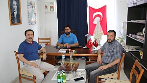 Dinar'ın Efsane Başkanı Mustafa Tarlacı Gündem Gazetemizi Ziyaret Etti