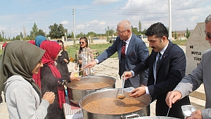 Başmakçı'da Aşure Etkinlikleri Gerçekleştirildi