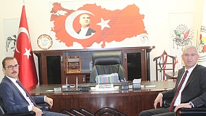 Dinar Başsavcısı Eskiler Başkan Ayhan Gönüllü'yü Ziyaret etti