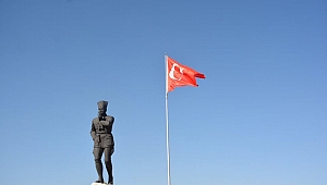 Suçıkan Tepesinde Şanlı Türk Bayrağımız Gönlere Çekildi