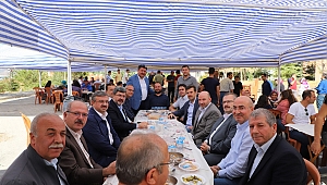 Danıştay Üyesi Muharrem Özkaya ve Mv. Ali Özkaya Mevlüd-i Şerif Okuttu