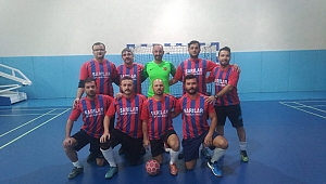 Dinar Futsal Takımı Bolvadin Futsal Takımını 17 -0 yendi
