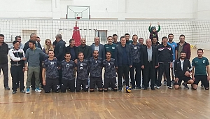 Dinar'da 24 Kasım Öğretmenler Günü Voleybol Turnuvası