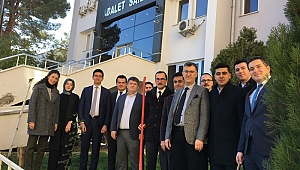 ADLİYEMİZ BAHÇESİNE FİDAN DİKİM ETKİLİĞİ DÜZENLENDİ