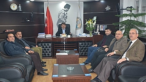 Dinar'da Açılacak Olan PATE-SAN Fabrikası İşletme Sahipleri, Başkan Sarı'yı Ziyaret Etti