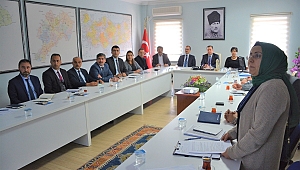 Dinar'da Kadına Yönelik Şiddetle Mücadele Toplantısı Yapıldı