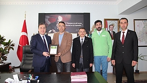 Dinar TEMA Gönüllüleri Kaymakam Kapankaya'yı Ziyaret Etti