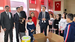                   DİNAR TENİSLE TANIŞIYOR