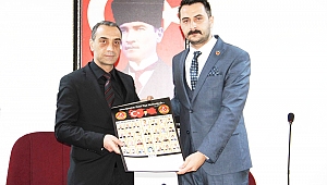 Muhtarlar Derneği Başkanı Gürpınar'dan Müdür İrfan Yüksel'e Teşekkür
