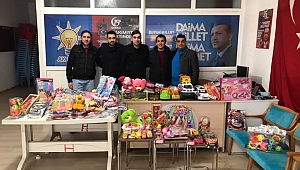 Ak Parti Dinar Gençlik Kolları Başkan'ı Hasan Gölcük'ten Depremzedelere Yardım 